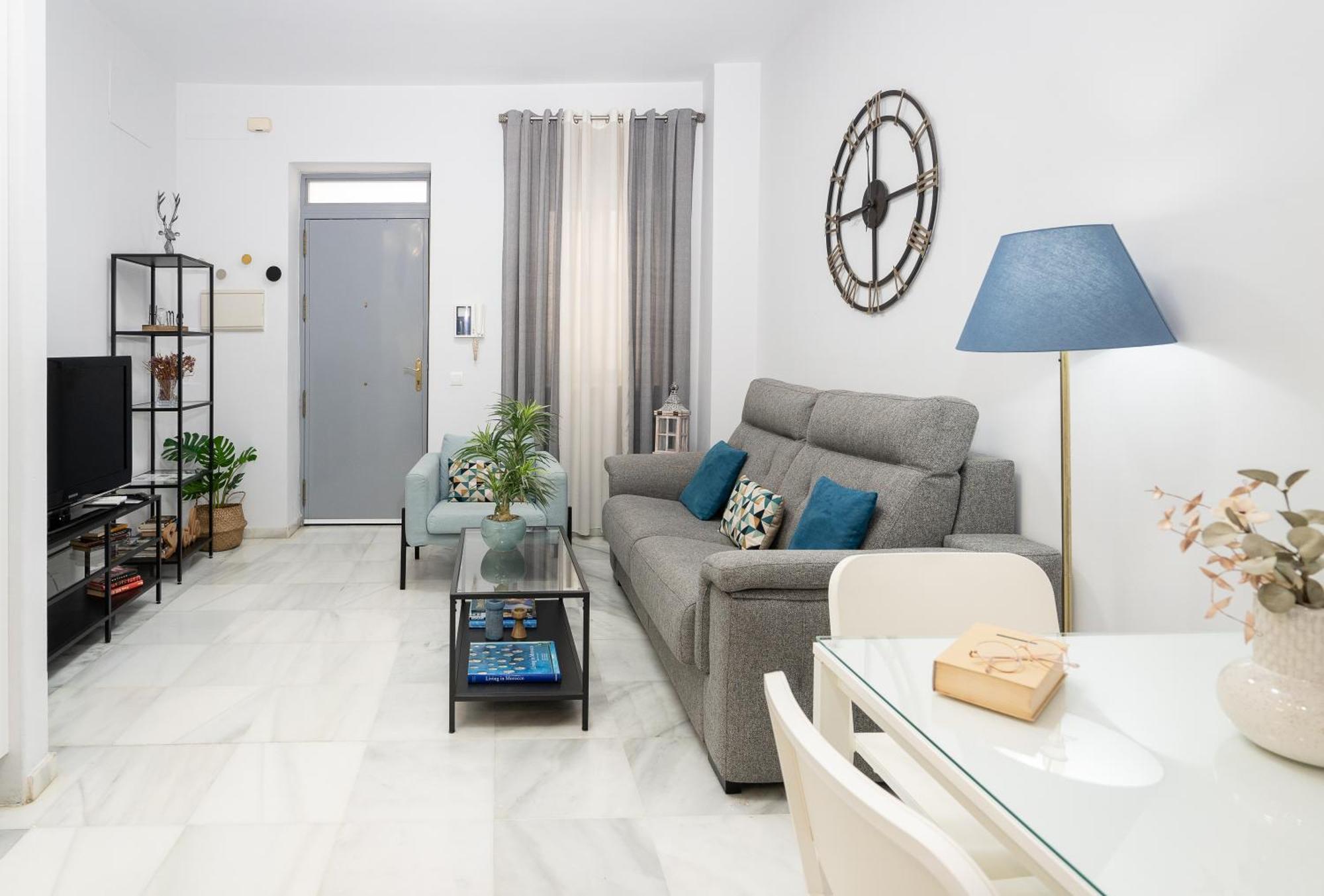 Apartamento Triana Deluxe Con Patio Privado Sevilla Exterior foto